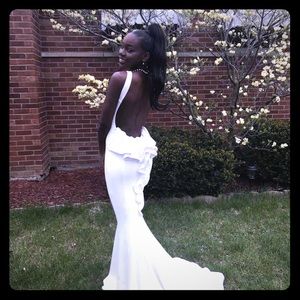 Gorgeous prom/wedding dress